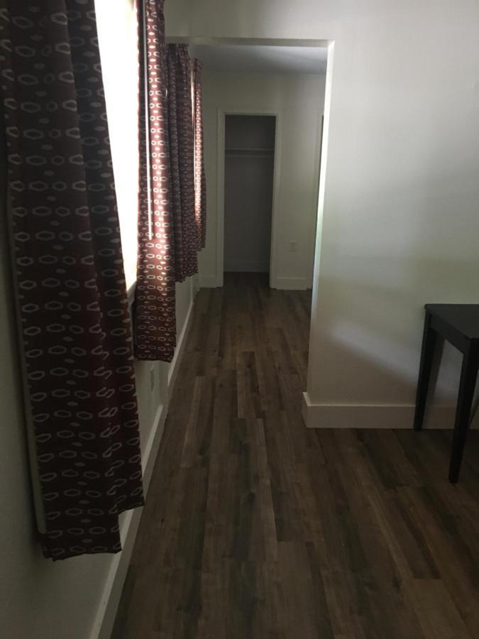 Henderson Woodlawn Hills Motel מראה חיצוני תמונה