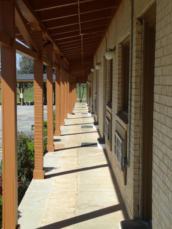 Henderson Woodlawn Hills Motel מראה חיצוני תמונה