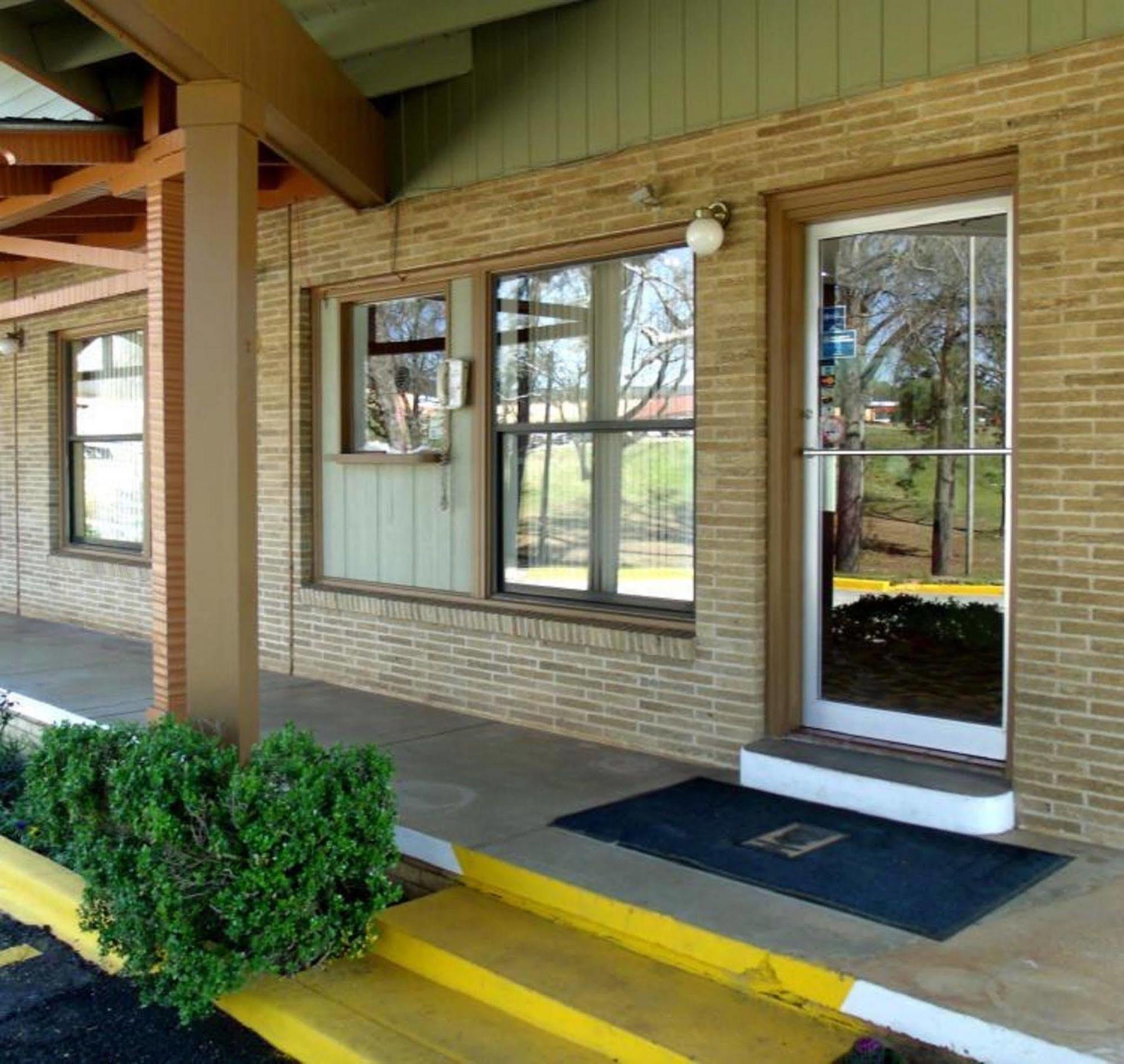 Henderson Woodlawn Hills Motel מראה חיצוני תמונה