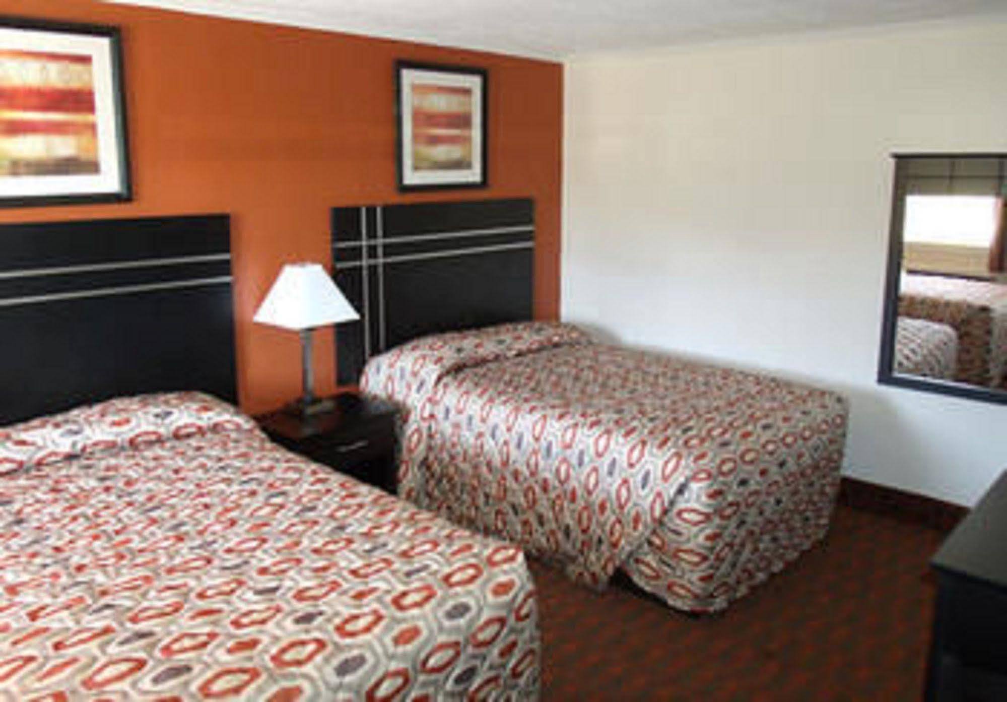 Henderson Woodlawn Hills Motel מראה חיצוני תמונה