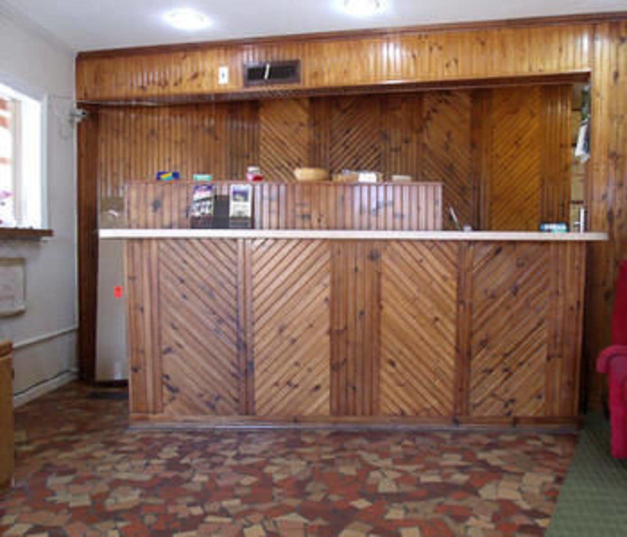 Henderson Woodlawn Hills Motel מראה חיצוני תמונה
